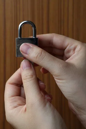 Newington CT Locksmith Store Newington, CT 860-361-6087 - residential-lockouts